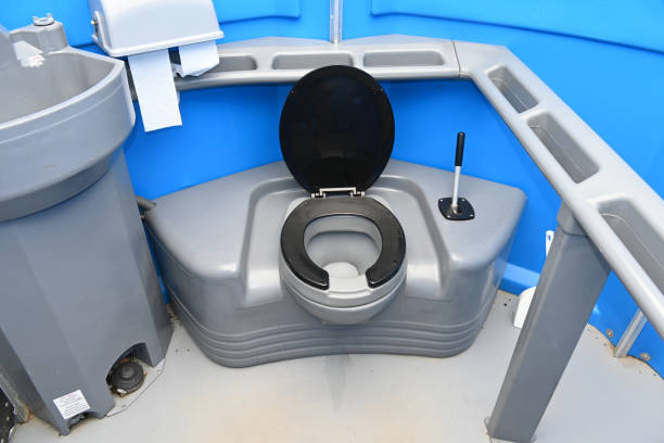Best Construction site porta potty rental  in Central City, IL